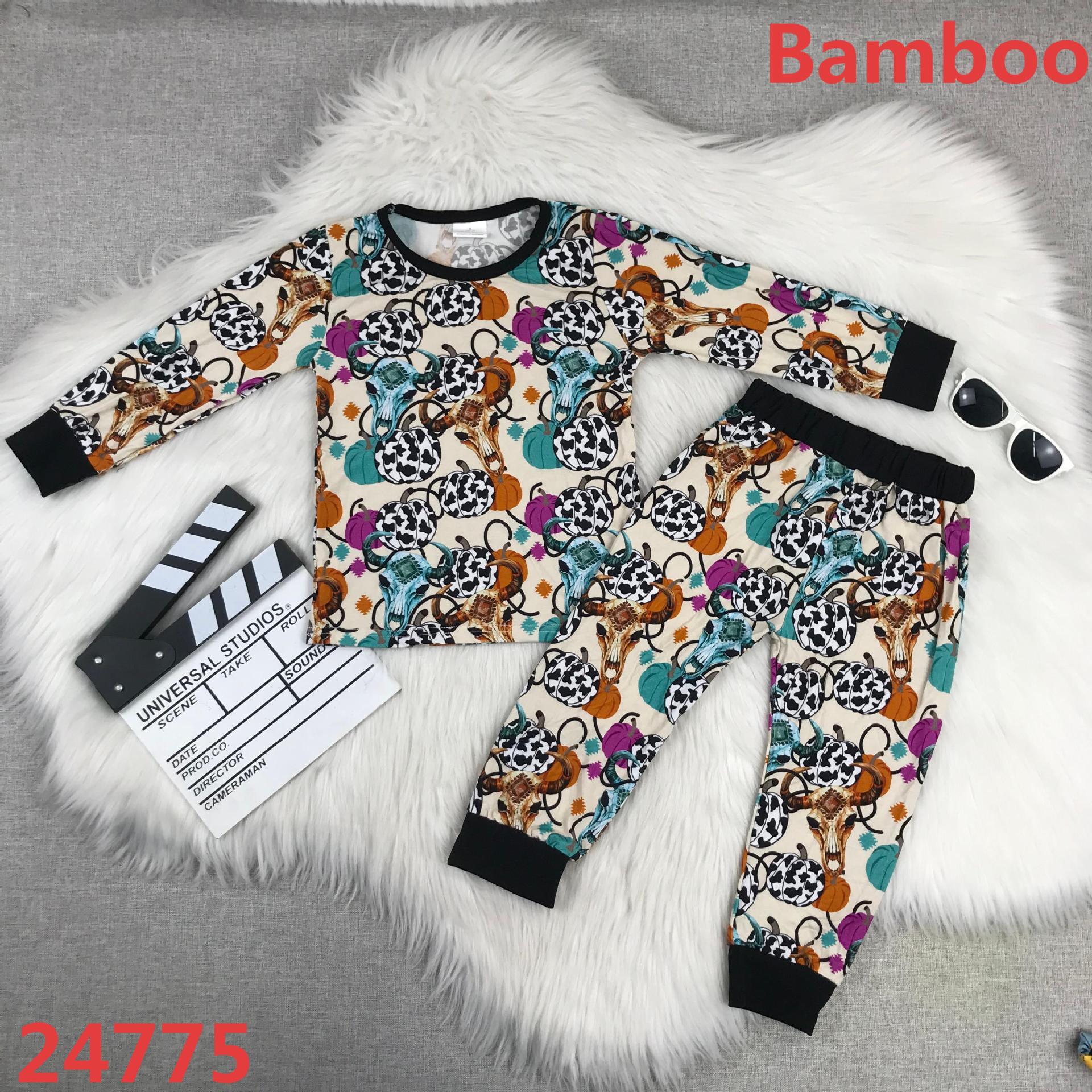 Children's Long Sleeve Outfit - Giraffe and Pumpkin Print