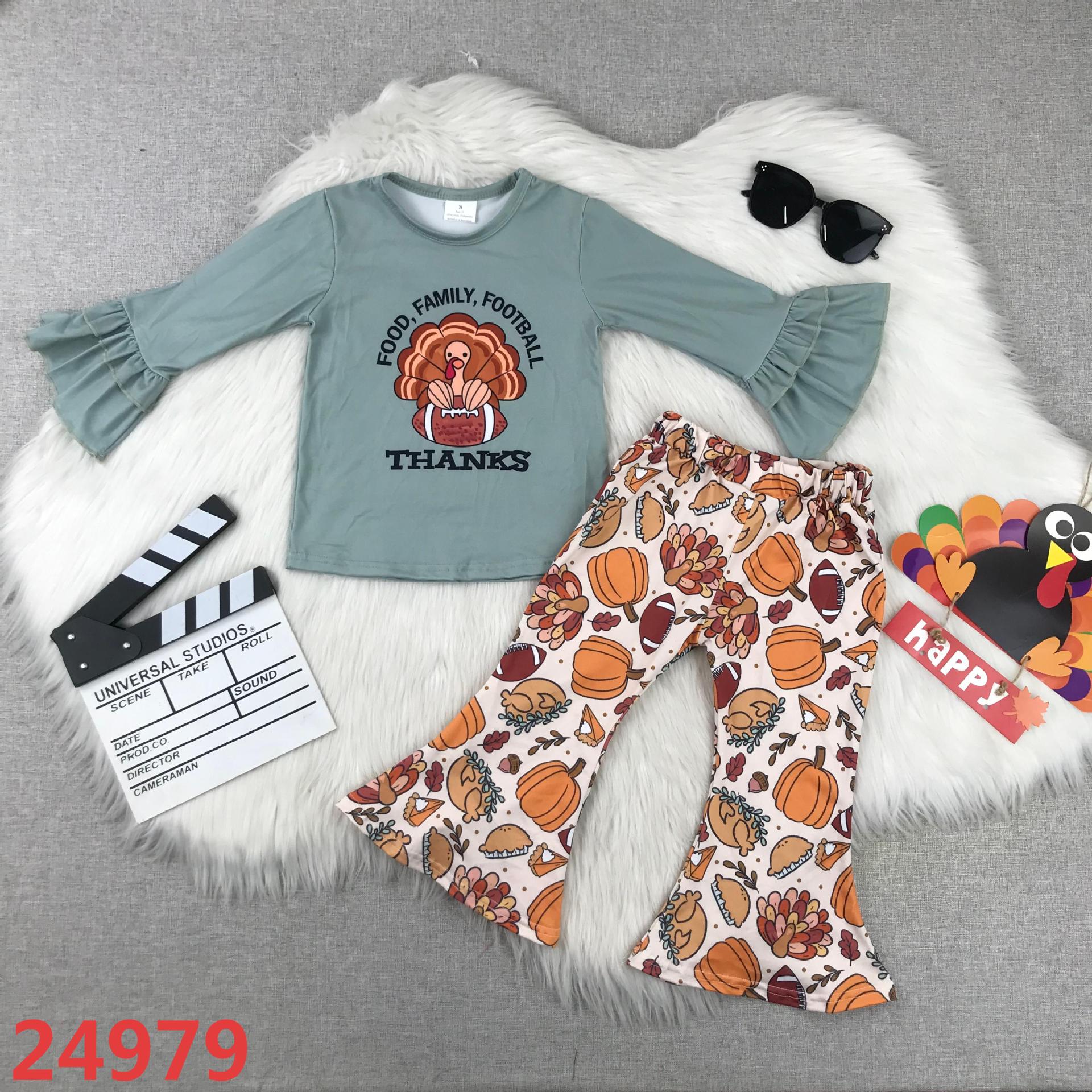 Thanksgiving-Themed Long Sleeve Outfit Set
