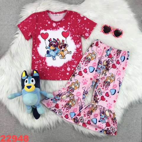 Kids' Cartoon-Themed Heart Print Short Sleeve and Ruffle Pants Outfit