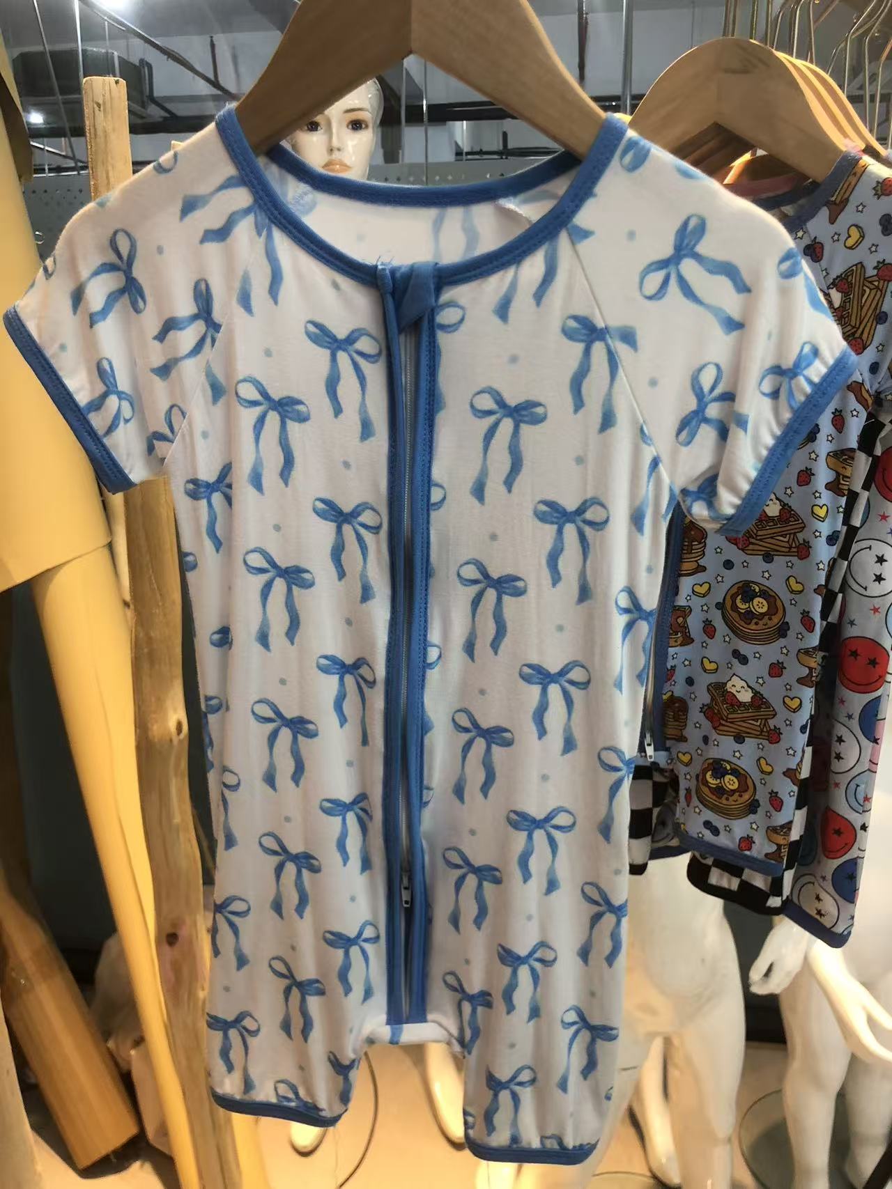 Short Sleeve Bow Patterned Baby Romper